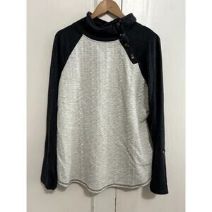Soft Surrondings Size Large Gray/Cream Sweater Button Details